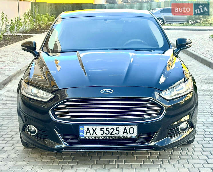 Ford Fusion (2015)