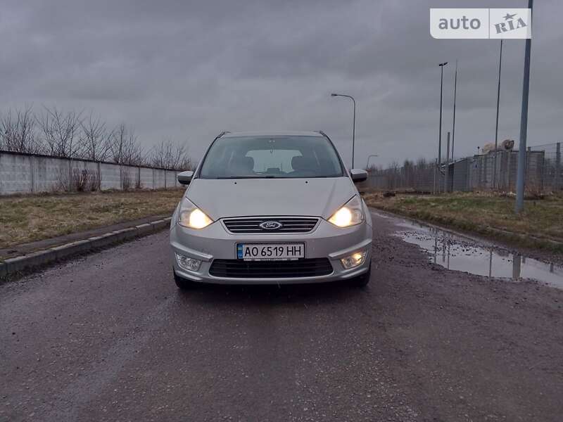 Ford Galaxy (2012)