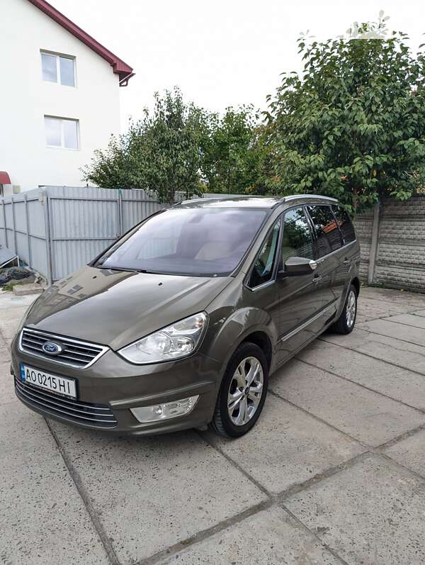 Ford Galaxy (2010)