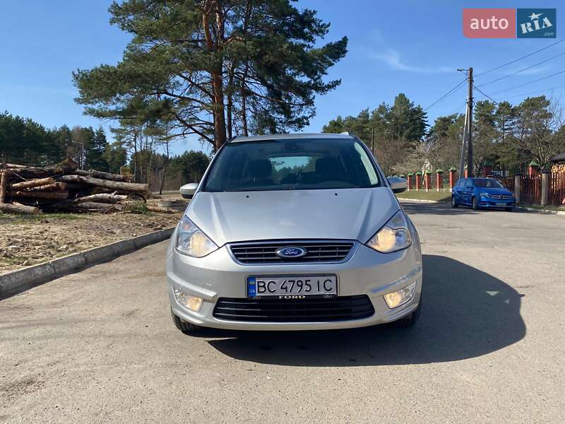 Ford Galaxy (2011)
