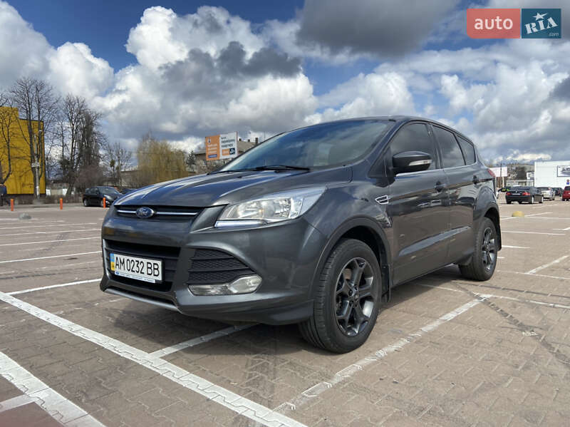Ford Kuga (2015)