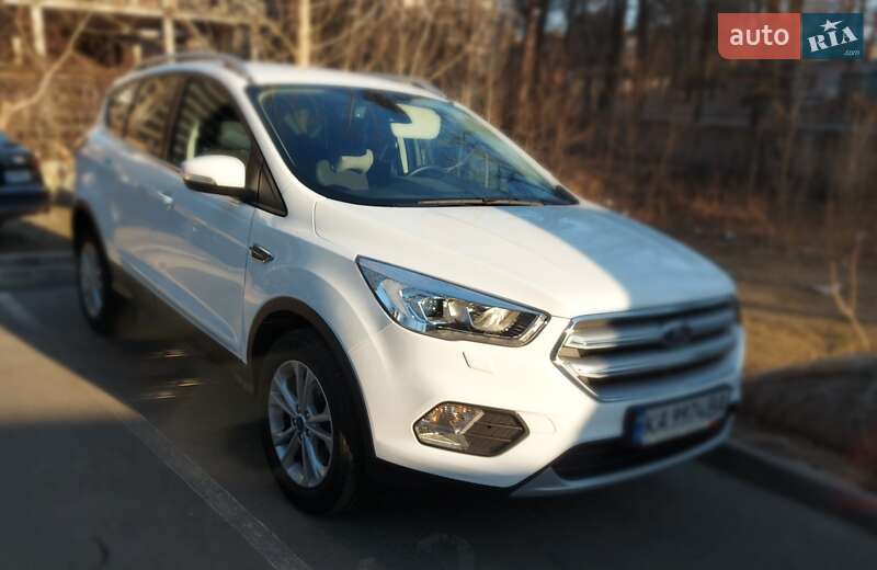 Ford Kuga (2019)