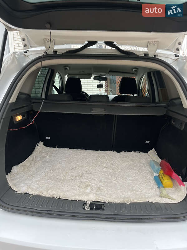 Ford Kuga (2011)