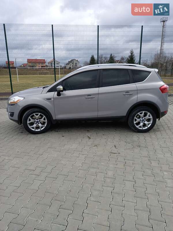 Ford Kuga (2012)