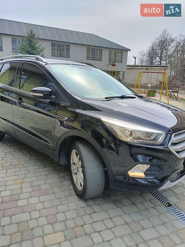 Ford Kuga (2019)
