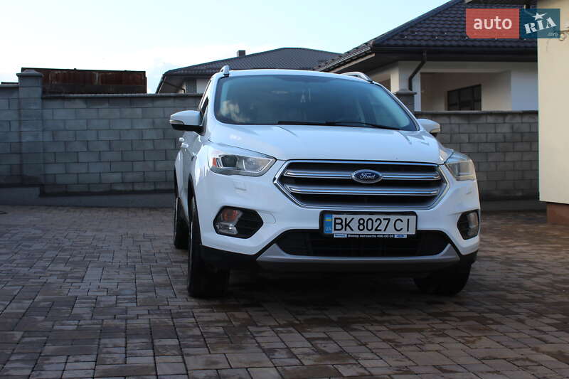 Ford Kuga (2017)