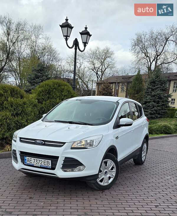 Ford Kuga (2016)