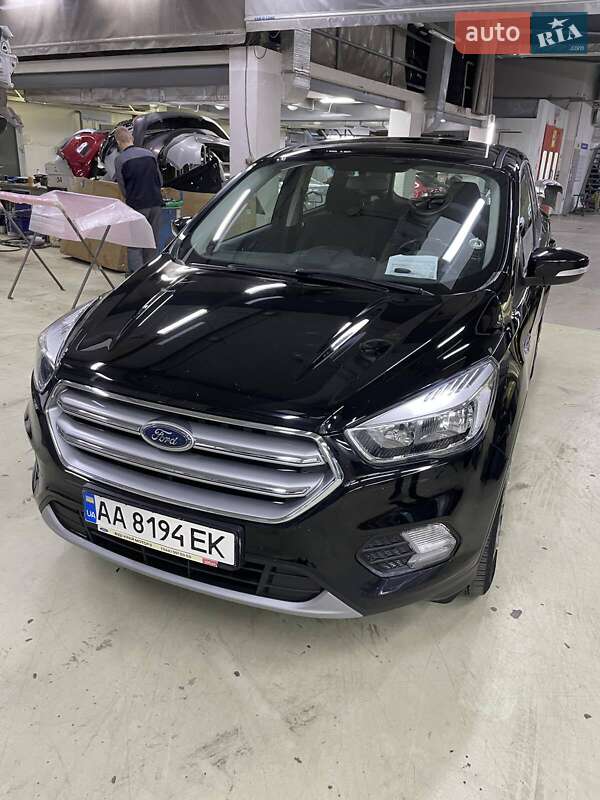 Ford Kuga (2019)