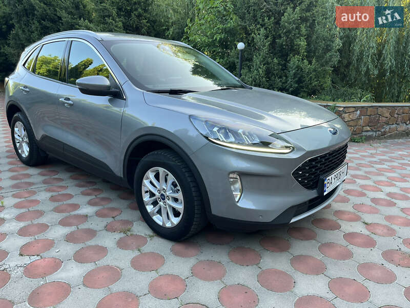 Ford Kuga (2022)