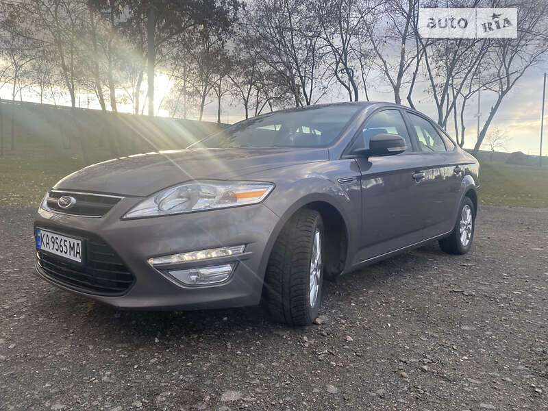 Ford Mondeo (2012)