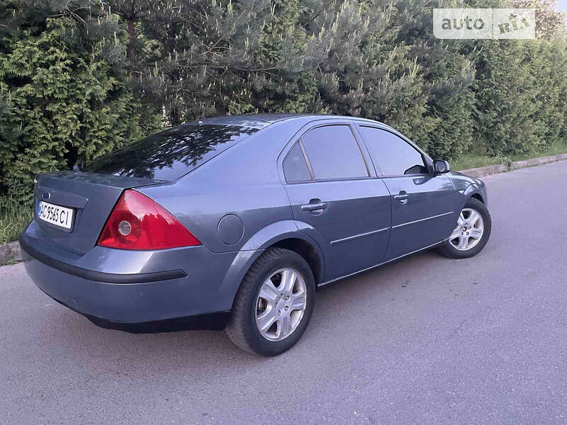 Ford Mondeo (2000)