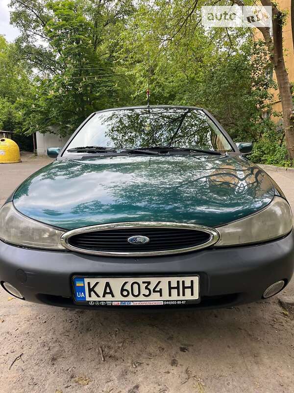 Ford Mondeo (2000)