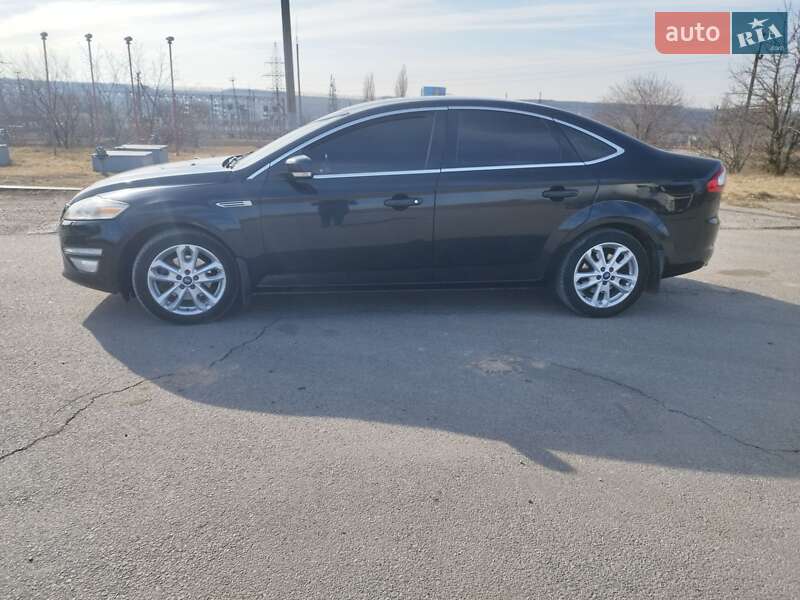 Ford Mondeo (2011)