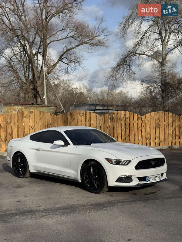 Ford Mustang (2015)