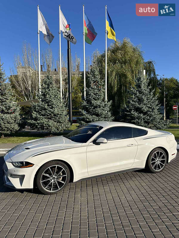 Ford Mustang (2018)