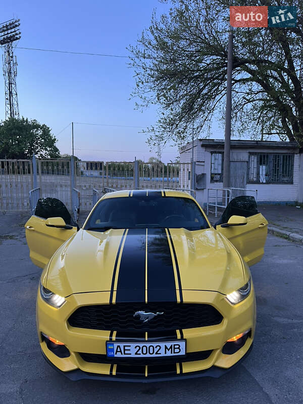 Ford Mustang (2015)
