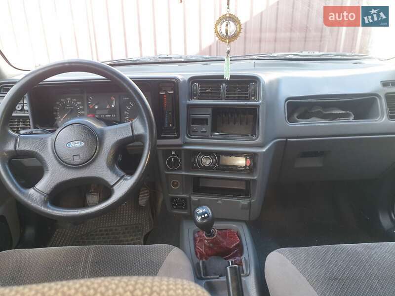 Ford Sierra (1990)
