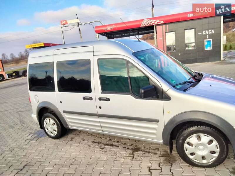 Ford Tourneo connect (2010)