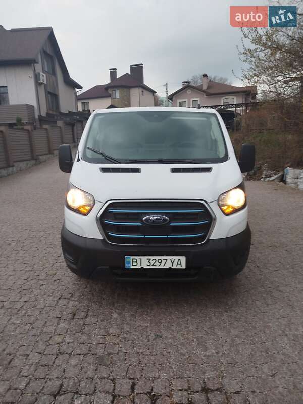 Ford Transit custom (2023)