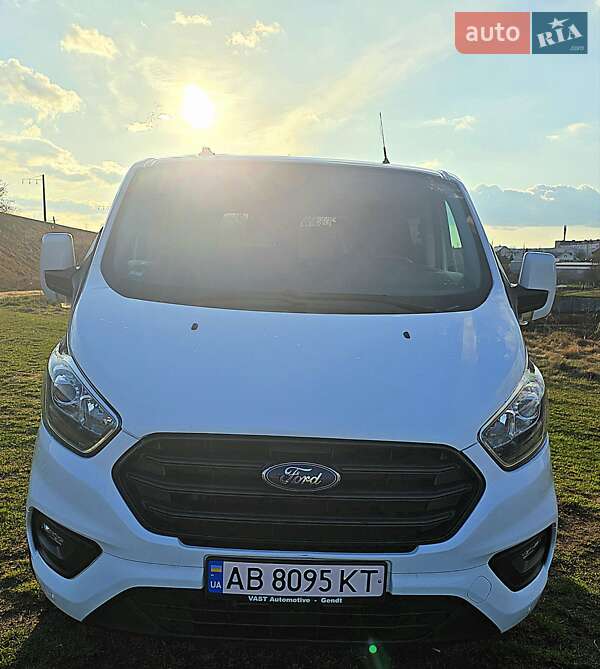 Ford Transit custom (2021)