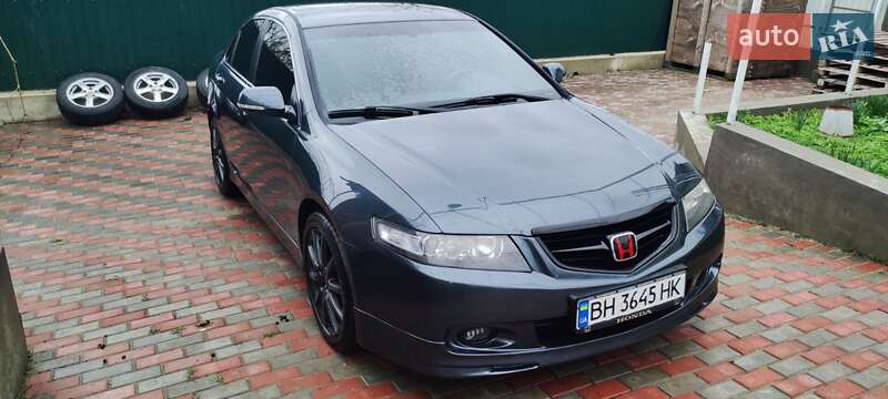 Honda Accord (2004)