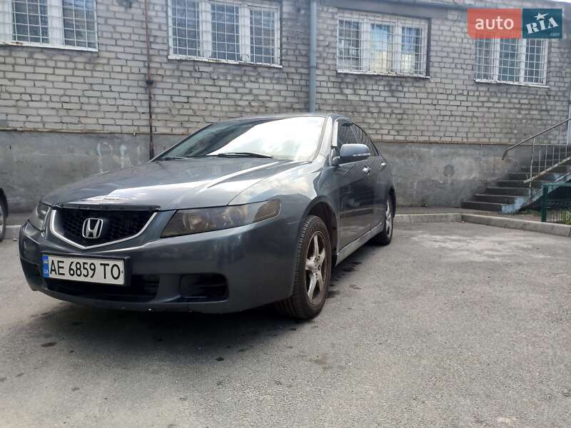 Honda Accord (2004)