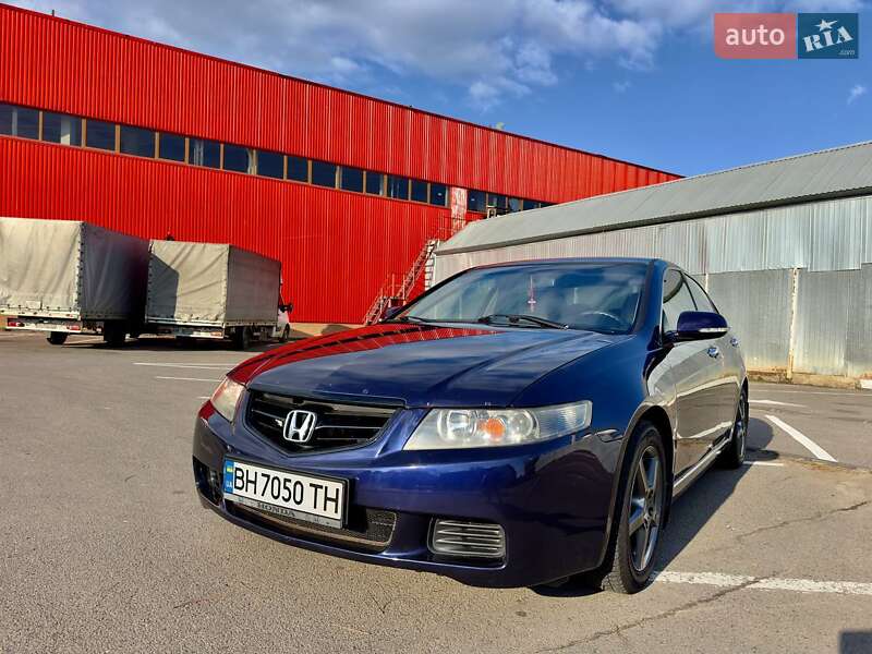 Honda Accord (2004)