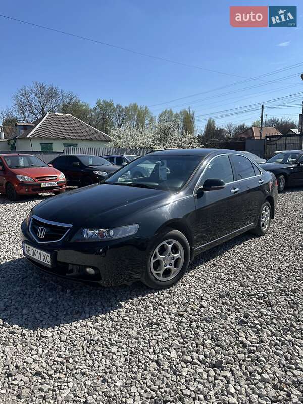 Honda Accord (2004)