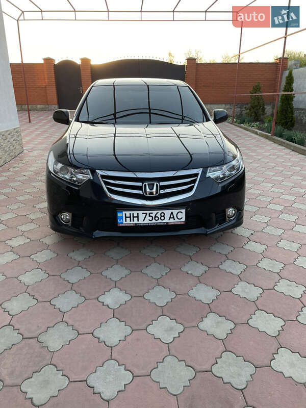 Honda Accord (2012)