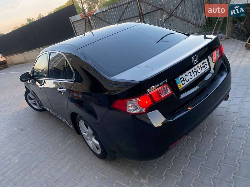 Honda Accord (2009)