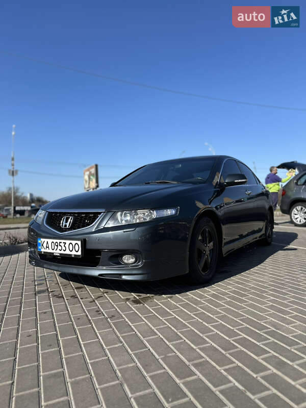 Honda Accord (2004)