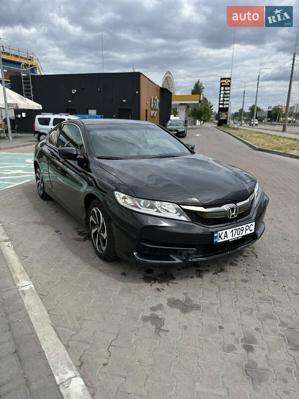 Honda Accord (2015)