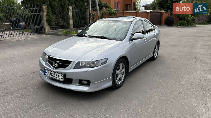 Honda Accord (2005)