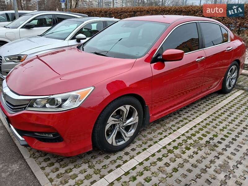 Honda Accord (2016)