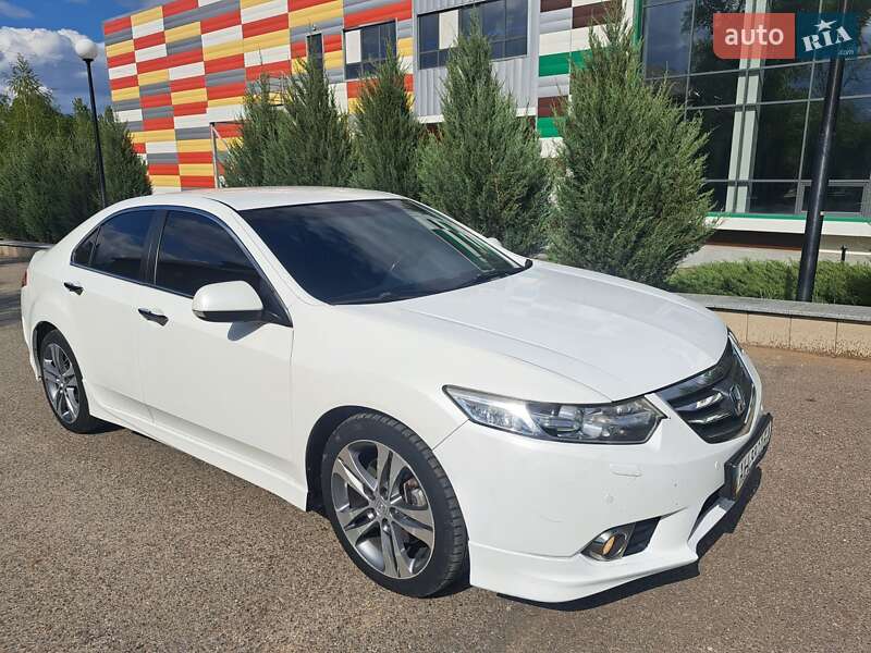 Honda Accord (2012)