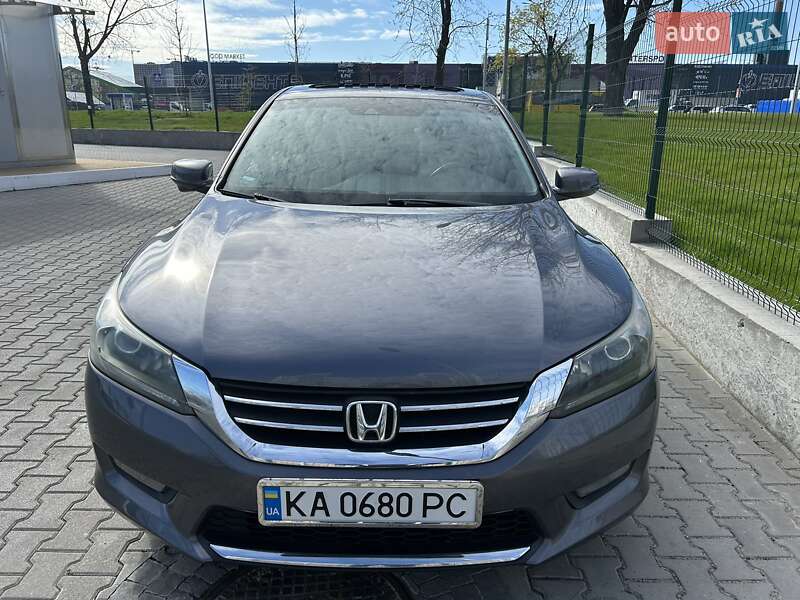 Honda Accord (2013)