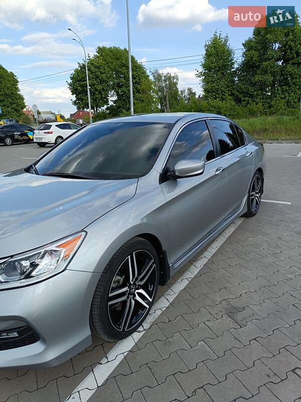 Honda Accord (2017)