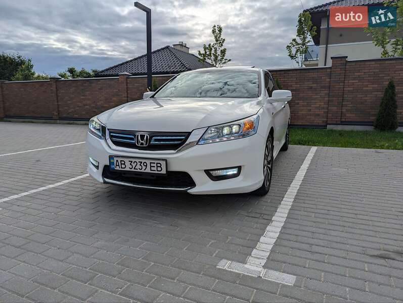 Honda Accord (2015)