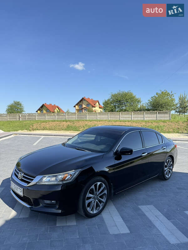 Honda Accord (2015)