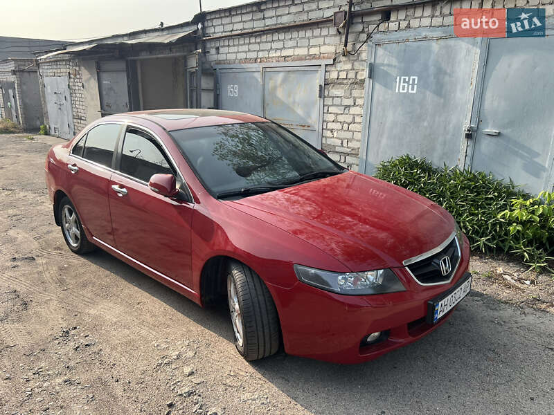 Honda Accord (2004)
