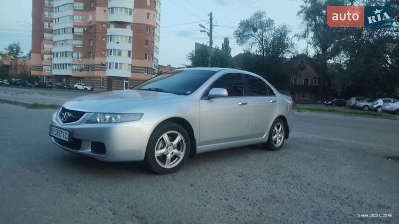 Honda Accord (2004)
