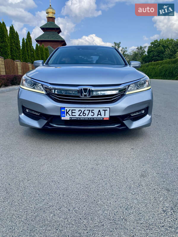 Honda Accord (2016)