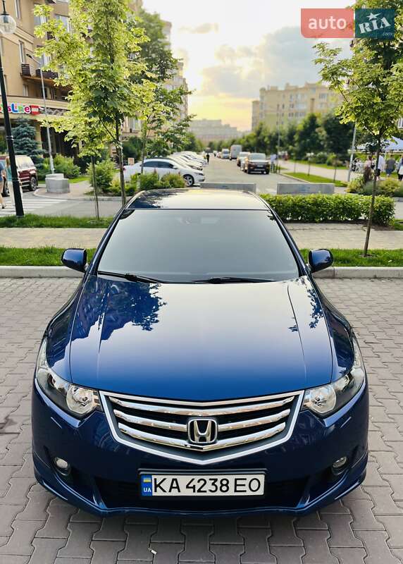 Honda Accord (2010)