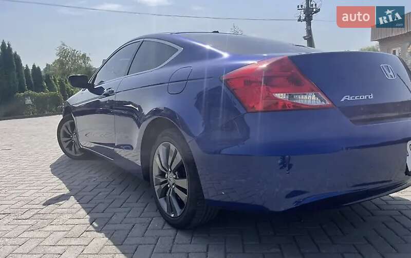 Honda Accord (2011)