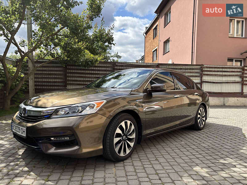 Honda Accord (2016)