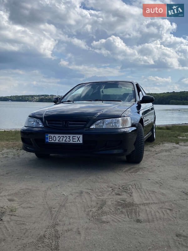 Honda Accord (2001)