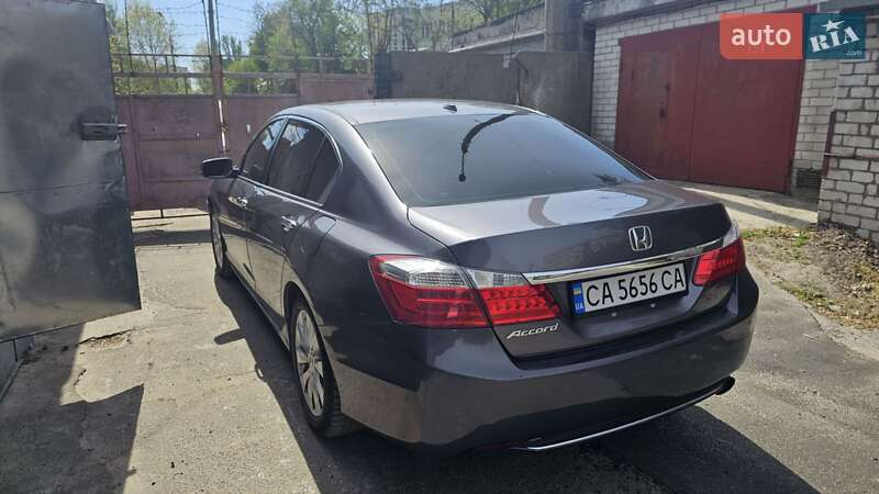 Honda Accord (2014)