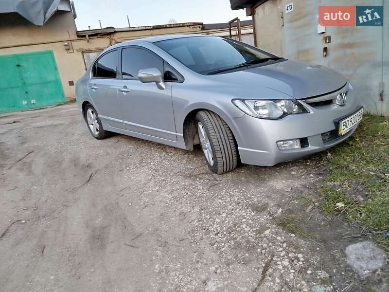 Honda Civic (2007)