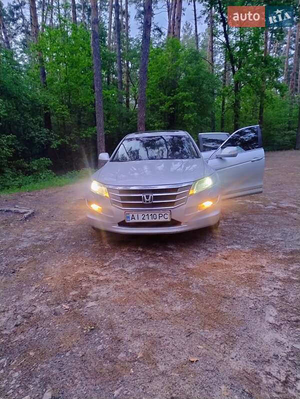 Honda Crosstour (2011)