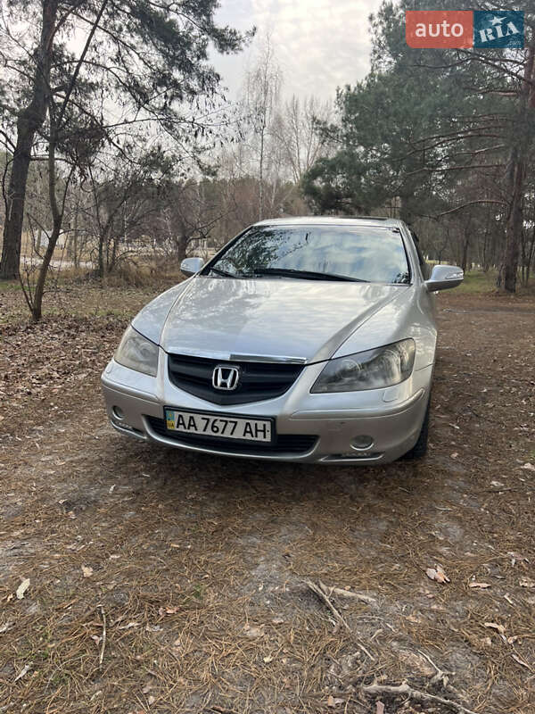 Honda Legend (2006)